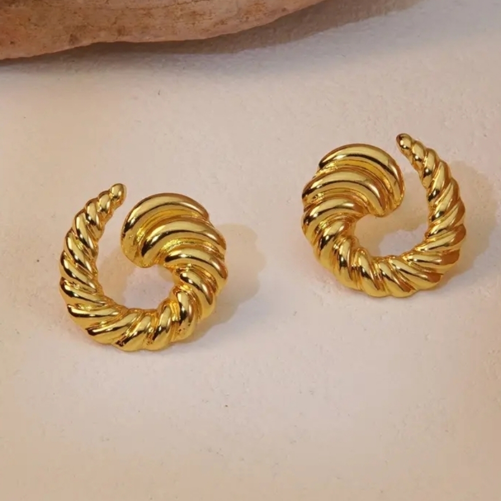 New! 18k Gold Plated  Twisted Hoop Earrings
